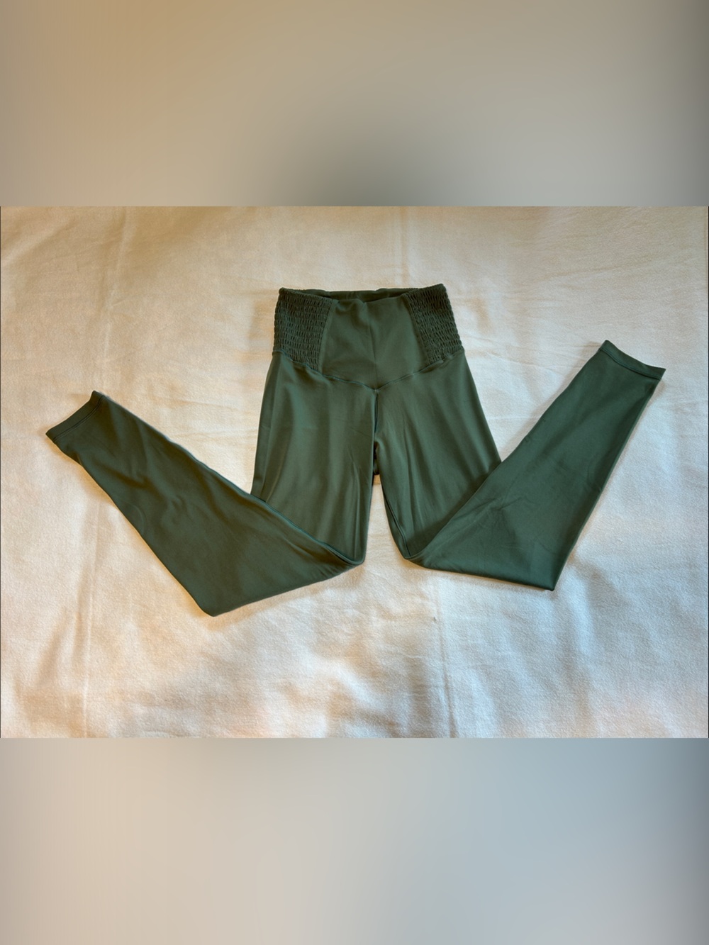 OFFLINE High-Rise Olive Green Leggings